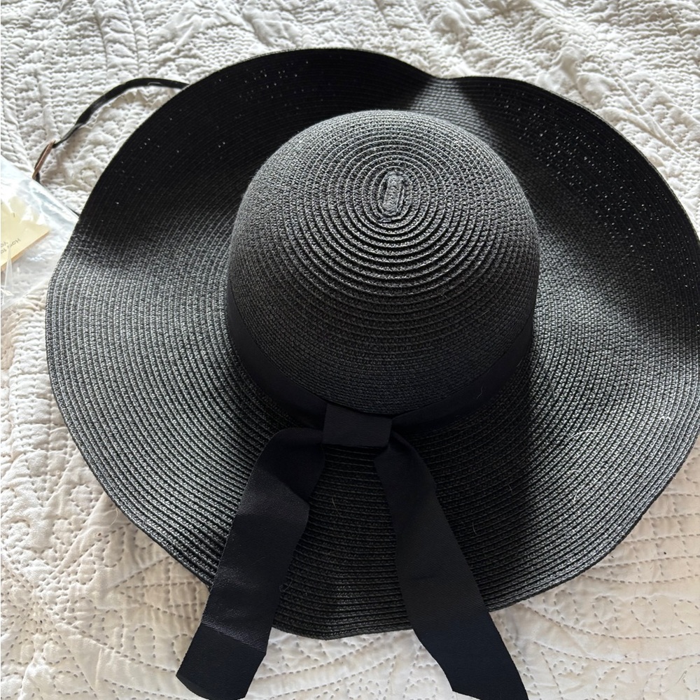 Furtalk Elegant Black Wide-Brimmed Hat with a beautiful ribbon